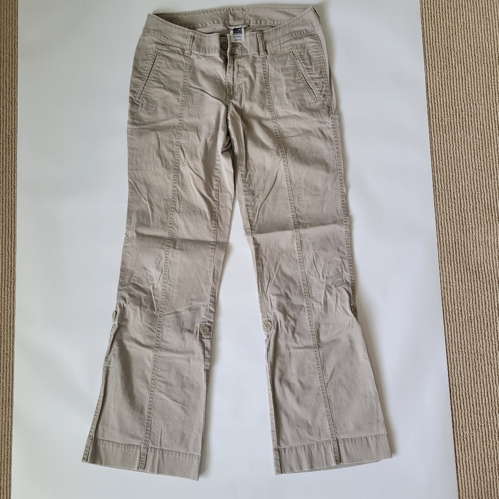 Women's north face pant with roll up leg option